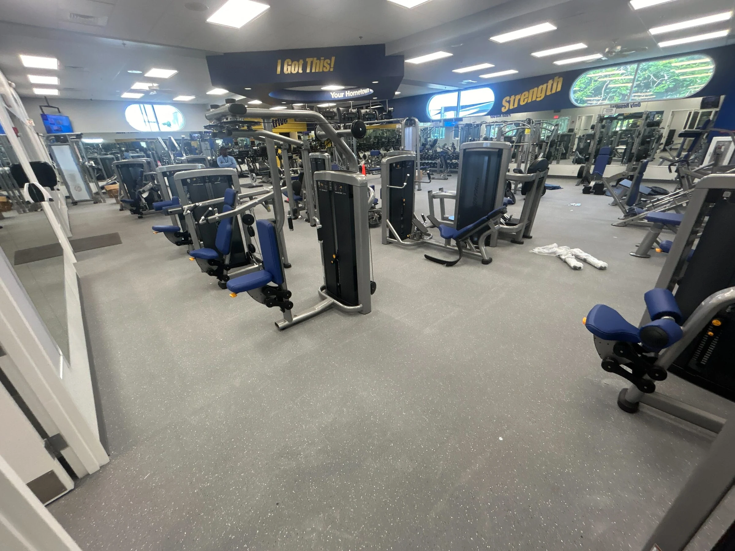 Equipos de fuerza de nuevo en su lugar