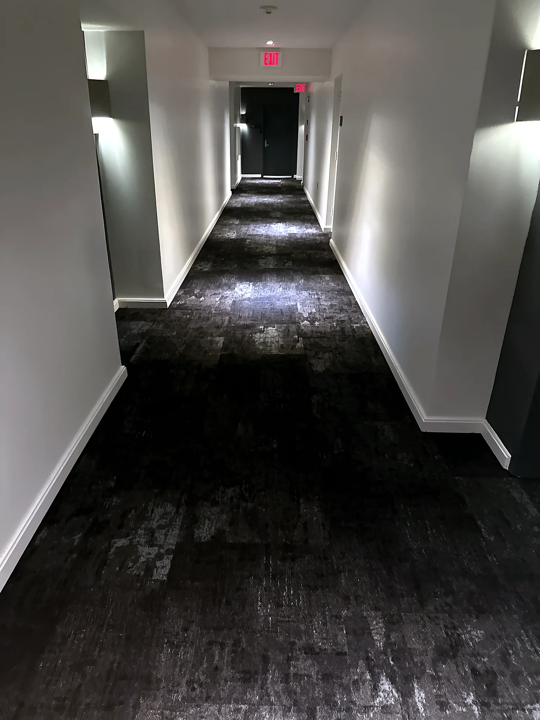 Corridor carpet at One Miami